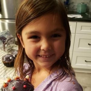 Meet your Posher, Claudia